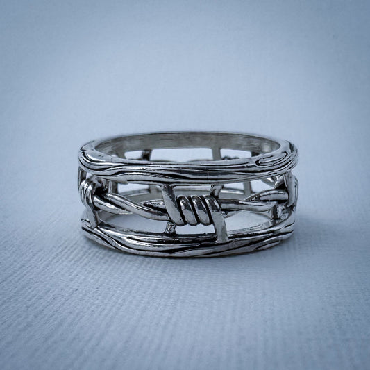 Barbed Wire Ring .925 (size 10)