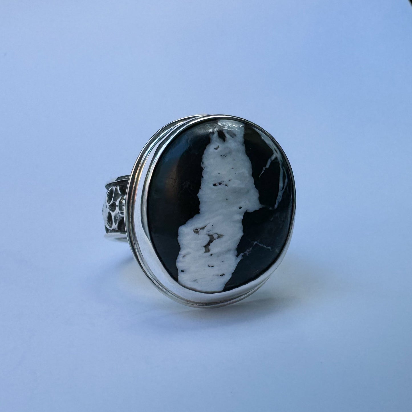 White Buffalo Skull Ring .925 (size 10.5)